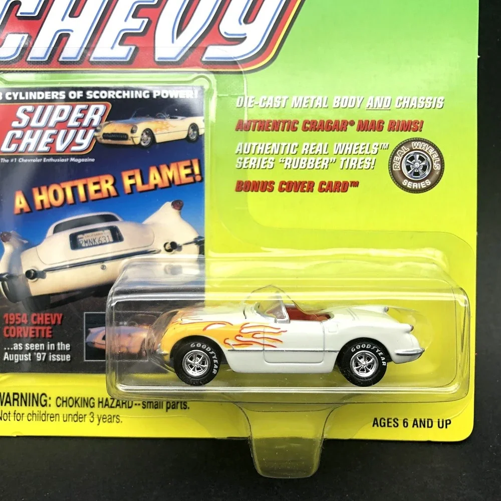 Johnny Lightning Super Chevy‎ 1954 '54 Chevrolet Corvette Diecast Car White 1/64